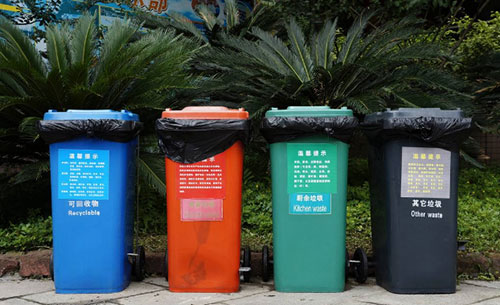 實行分類數(shù)十年，廈門居民仍對分類垃圾桶“分不清”？